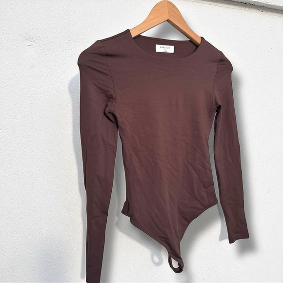 Babaton Aritzia Long Sleeve Bodysuit – Minimalist Brown Stretch Top Size XS - Picture 2 of 6